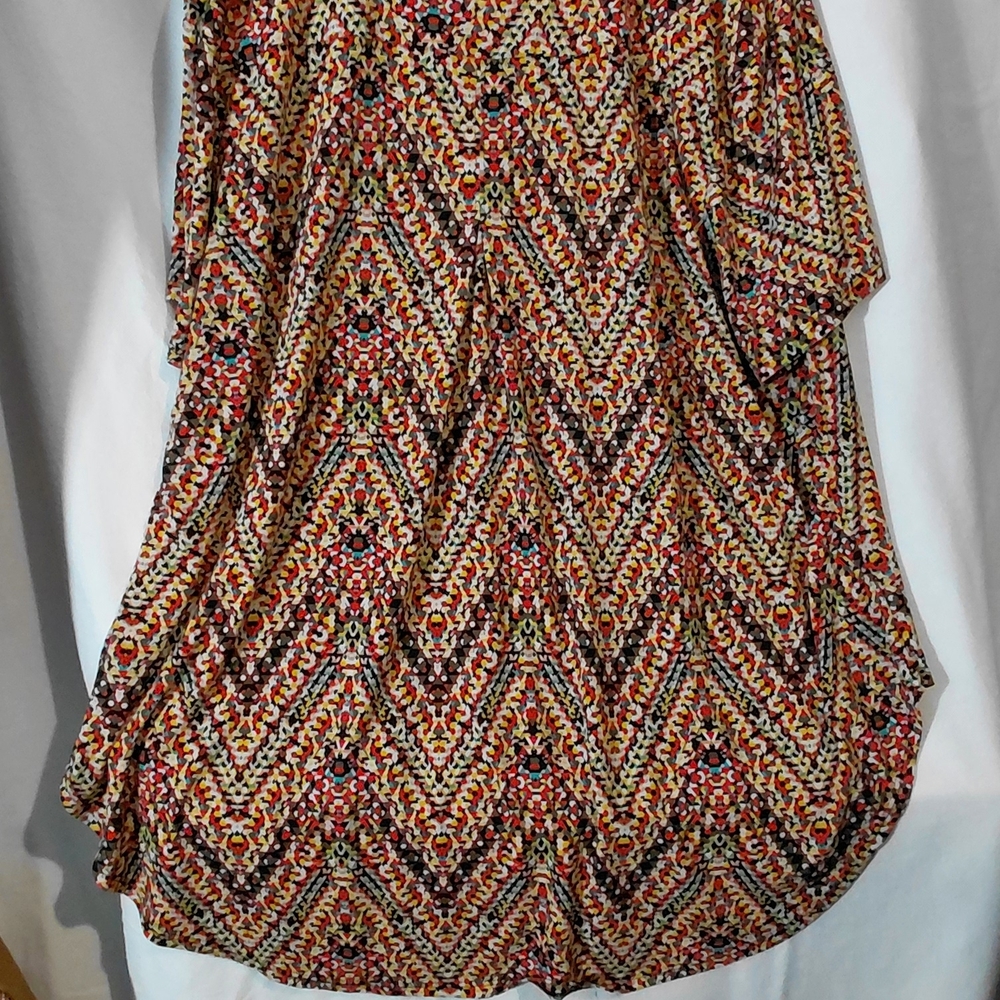 Vibrant Chevron Pattern Women's Blouse - Picture 9 of 11